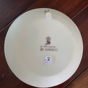 Cream Decorative Plate